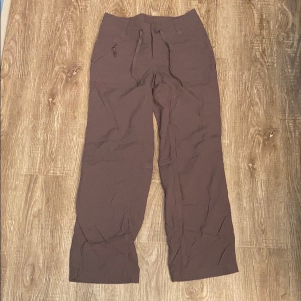 North Face Women’s Hiking Pants 0 Short